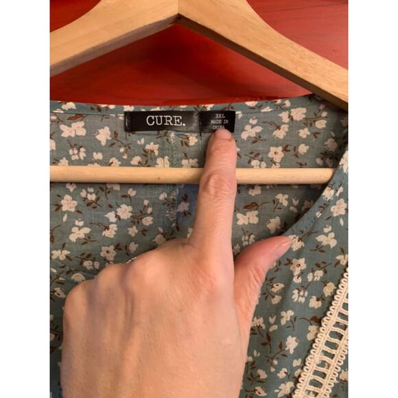 Cure 3XL Moss Green Floral Lace Accents Boho Cottage Core Blouse Top Shirt EUC - Picture 2 of 3